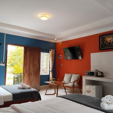Teejays Bed And Breakfast กำปอต ภายนอก รูปภาพ